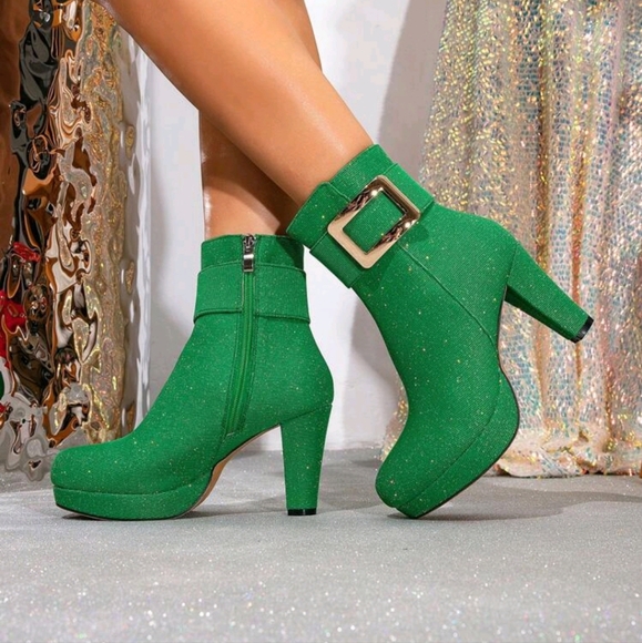 Plus Size Women Ankle Boots With Waterproof Platform, Round Toe Mid-Calf Boot - Picture 2 of 5